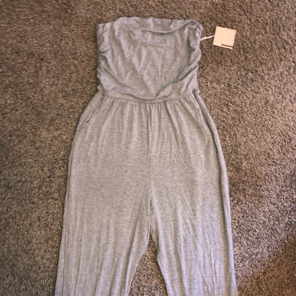 Jumpsuit - Picture 4 of 5